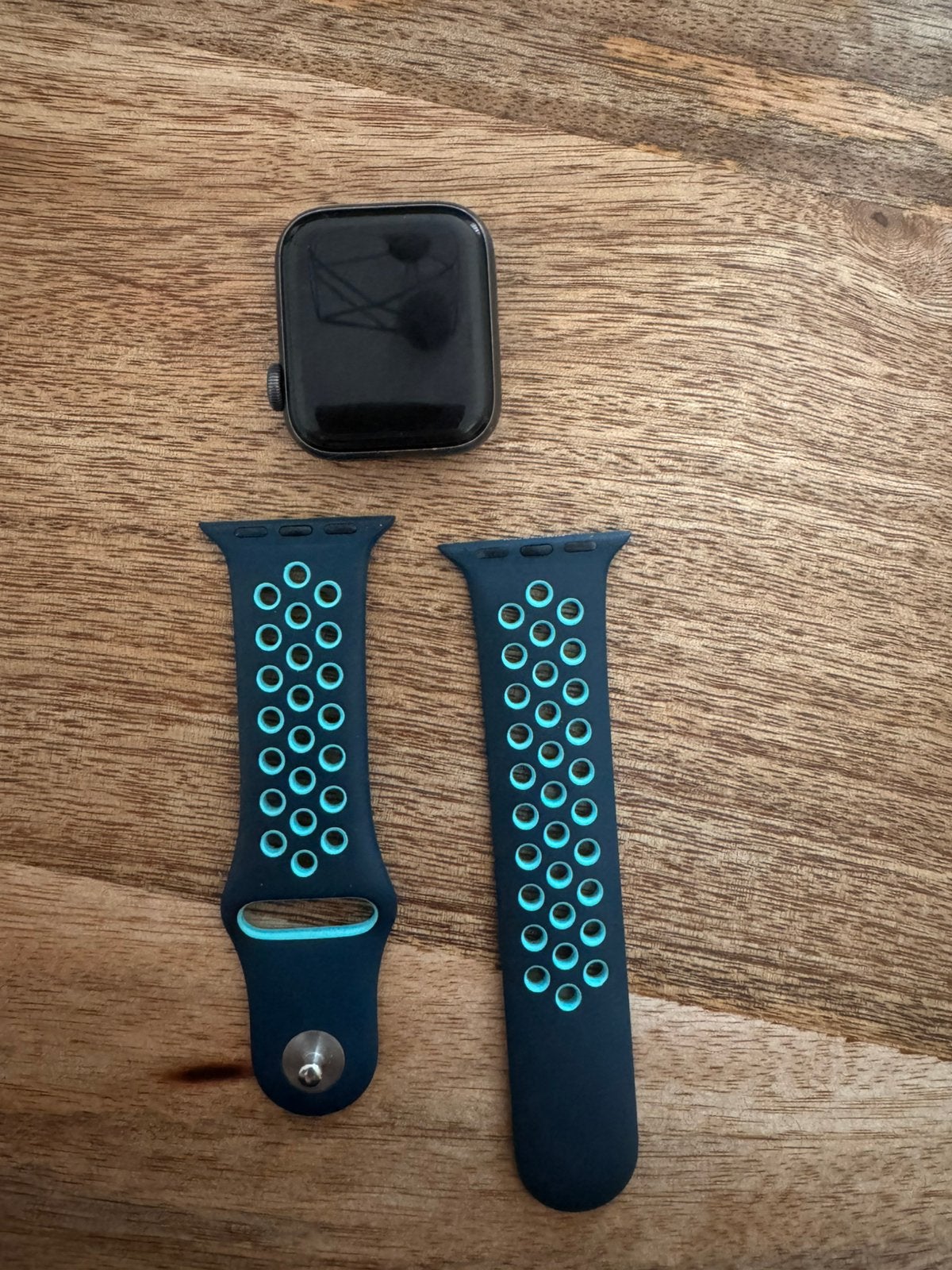 Apple watch serie 5 - Nike, Ophalen of Verzenden, Gebruikt, Zwart, IOS