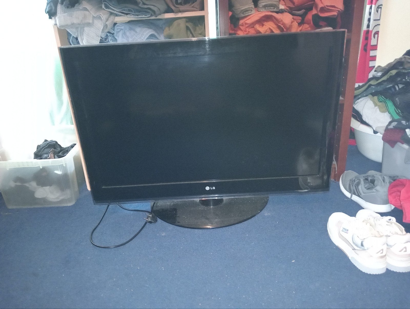 LG televisie 32", Ophalen, Gebruikt, 50 Hz, Minder dan 40 cm