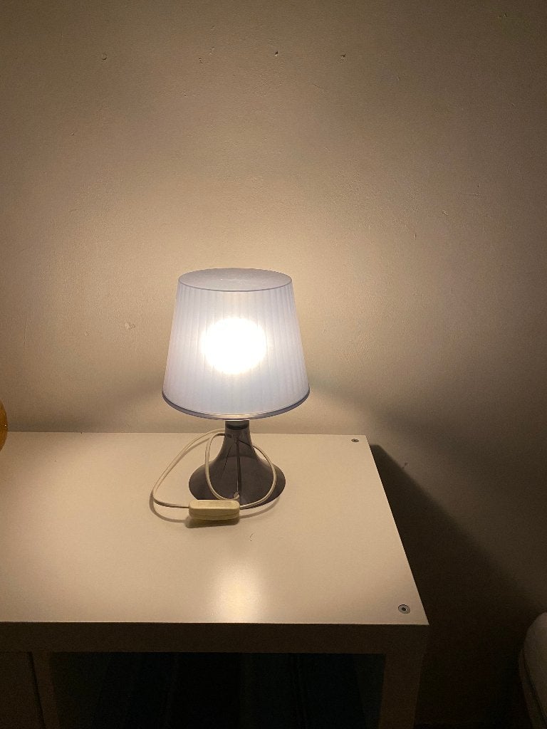 Modern Black Lamp – Good Condition, Huis en Inrichting, Ophalen, Kunststof, Nachtlamp, Met schakelaar