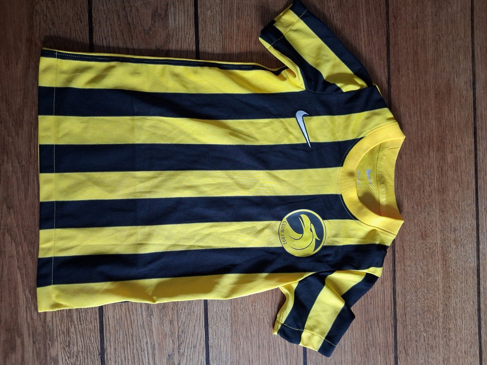 Nike 1892 Vitesse Arnhem shirt kids 128, Ophalen of Verzenden, Zo goed als nieuw, Nike, Jongen of Meisje