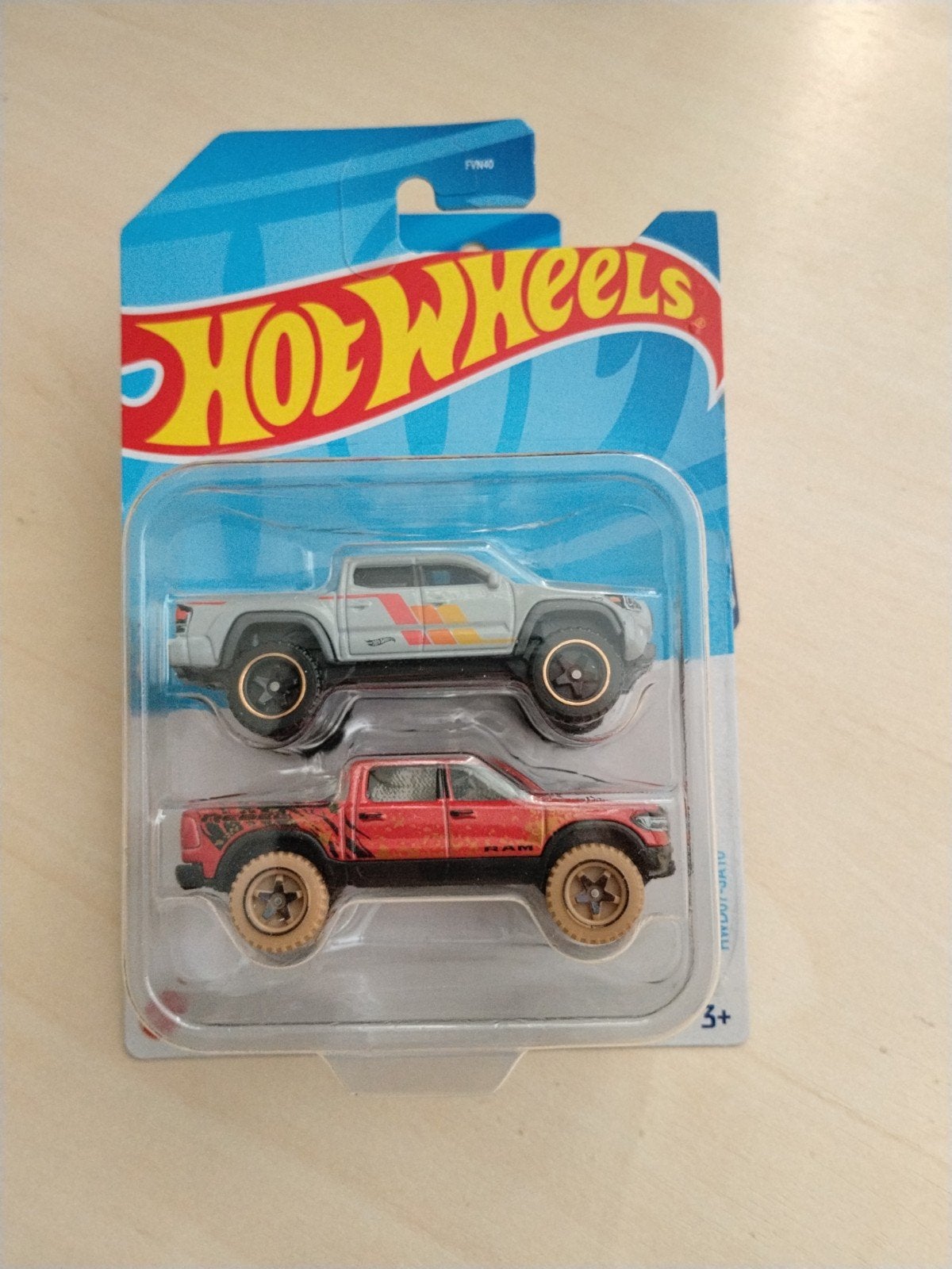 Hotwheels 2-pack Toyota en dodge ram hot wheels, Ophalen of Verzenden, Nieuw, Auto