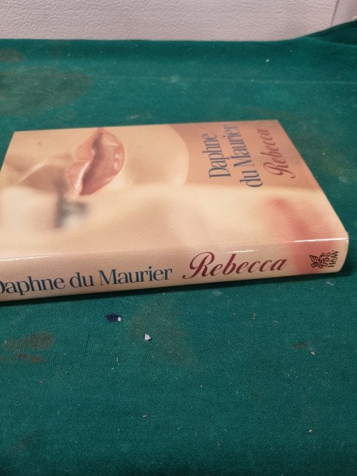boek daphne du maurier rebecca, Ophalen of Verzenden