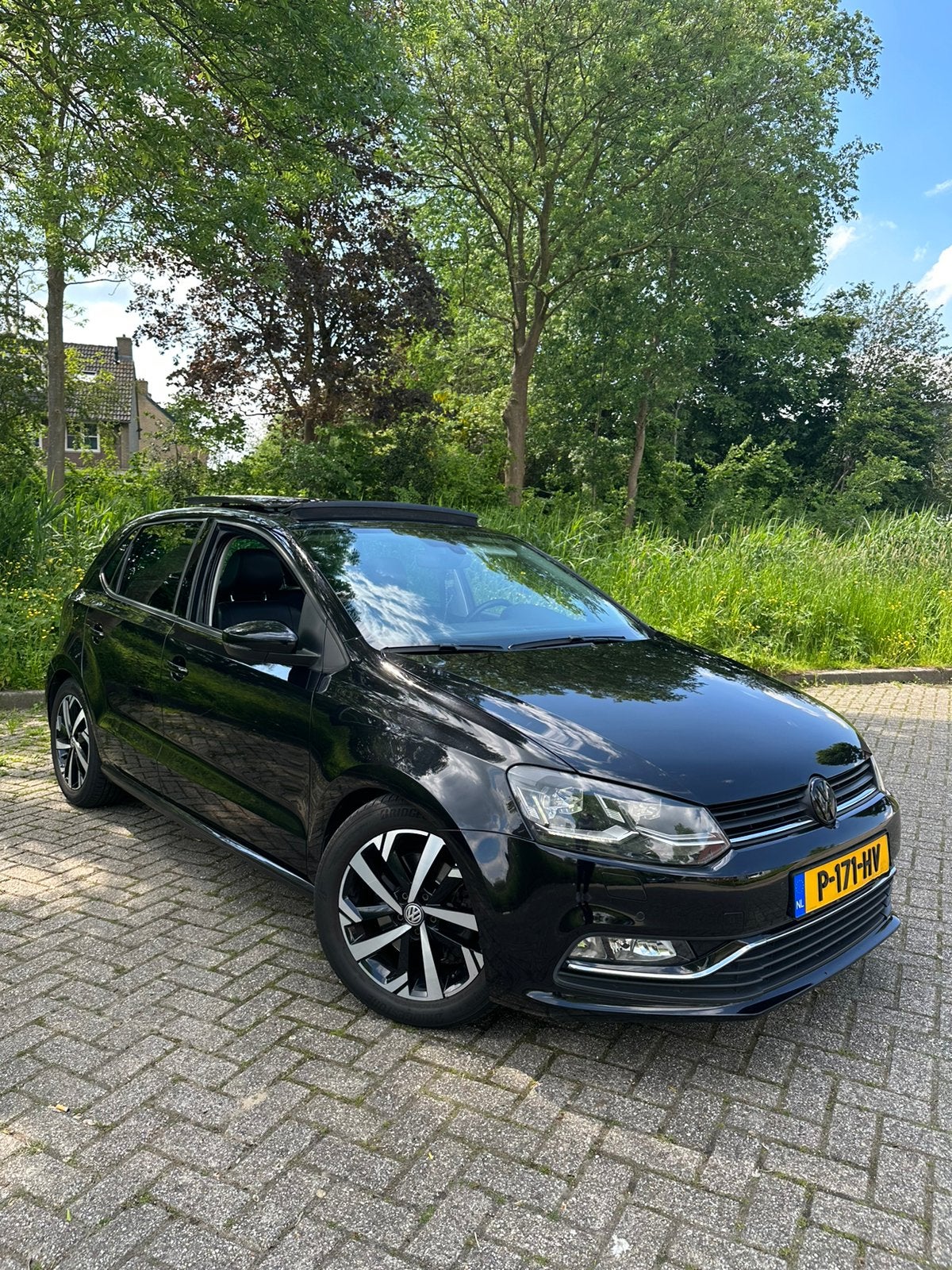 Volkswagen Polo 6C 110PK | PANO | XENON | FULL OPTIONS, Auto's, 40 €/maand, 4 cilinders, Alcantara, Zwart