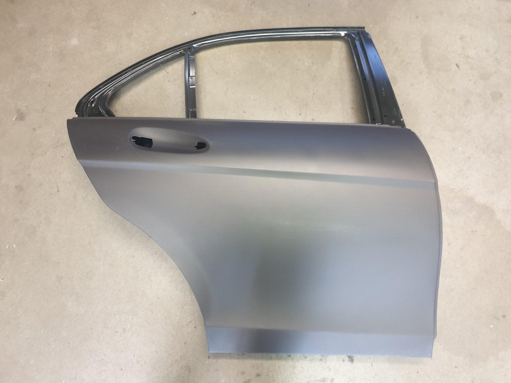 Originele nieuwe rechter achter deur W204 C-Klasse Sedan, Auto-onderdelen, Carrosserie en Plaatwerk, Deur, Mercedes-Benz, Achter