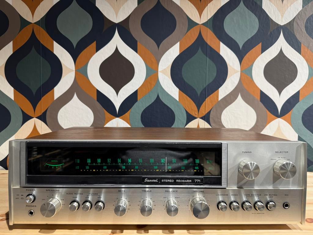 Sansui 771, volledig gereviseerd, mooie staat, met garantie