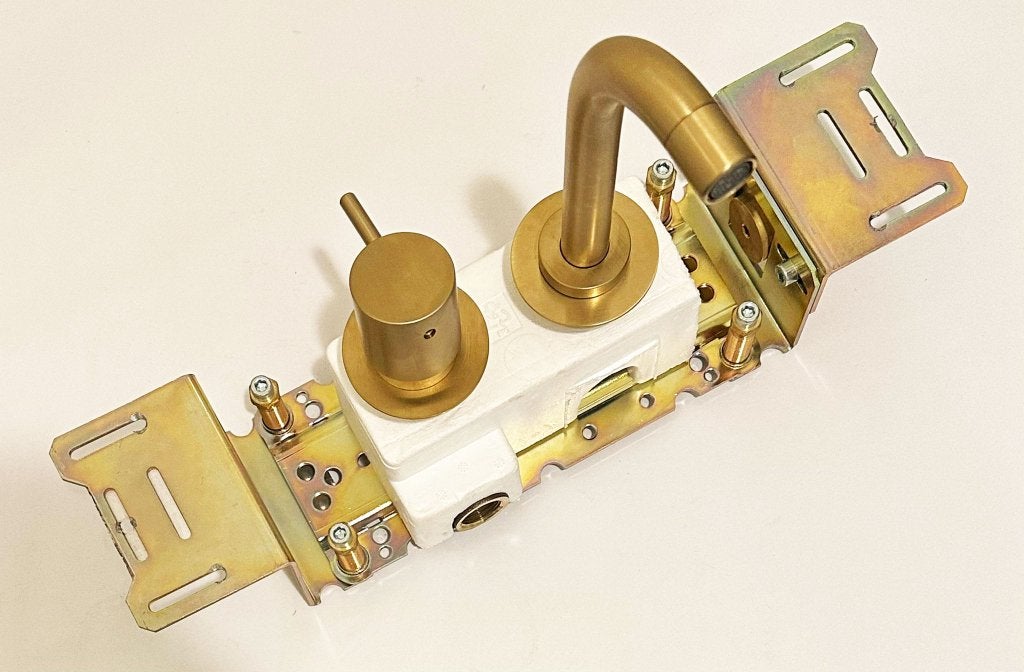 VOLA 911-70 INBOUW WAND TAPKRAAN GEBORSTELD GOUD (showmodel), Niet ingevuld, Niet ingevuld, Nieuw, Ophalen of Verzenden