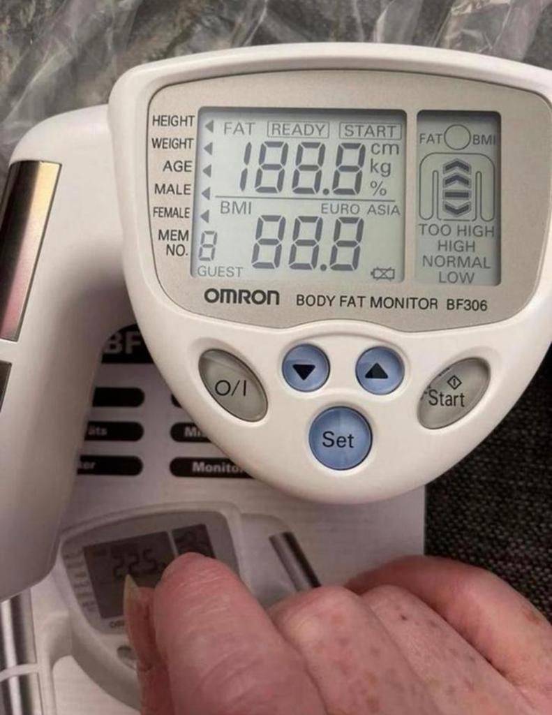 Omron Body Fat Monitor BF 306, Ophalen of Verzenden, Zo goed als nieuw