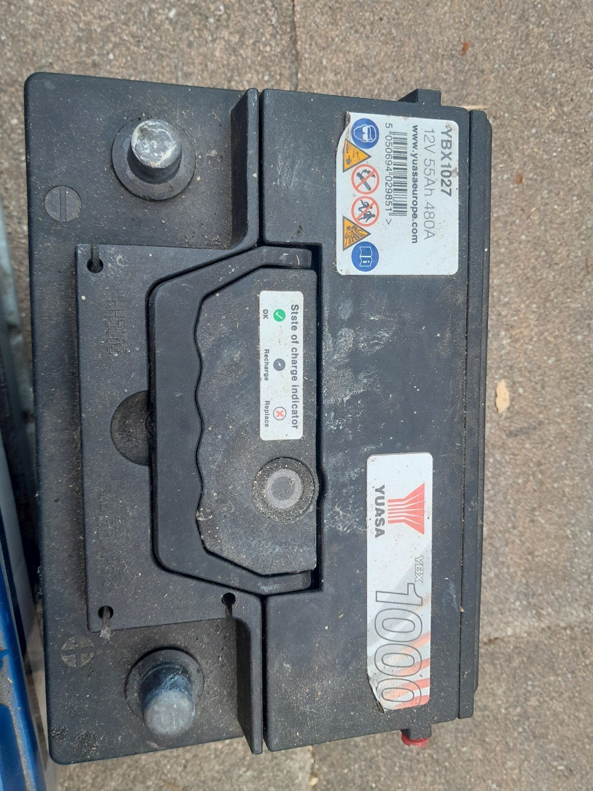 2x Gebruikte Auto Accu's - Bosch S4 028 en Yuasa YBX1027, Ophalen, Gebruikt