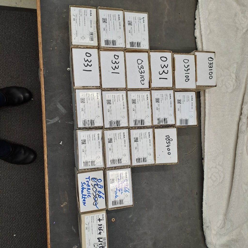 GIRA Systeem 200 schakelmateriaal, Ophalen of Verzenden, Zo goed als nieuw, Gira, Overige typen