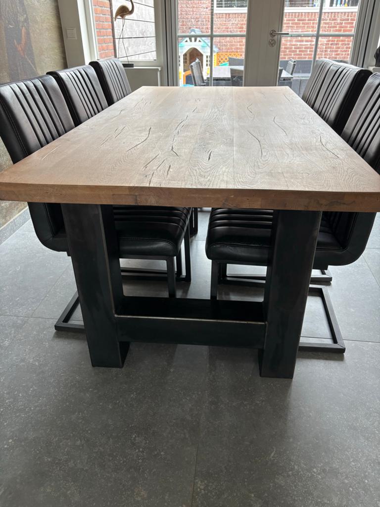 Eettafel eikenhout (exclusief stoelen), Huis en Inrichting, Ophalen, Gebruikt, 4 tot 6 stoelen