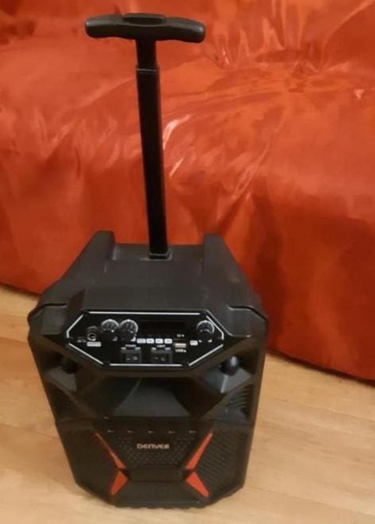 Bluetooth trolley speaker  100 w goed luid geluid, Ophalen, Zo goed als nieuw, Complete set