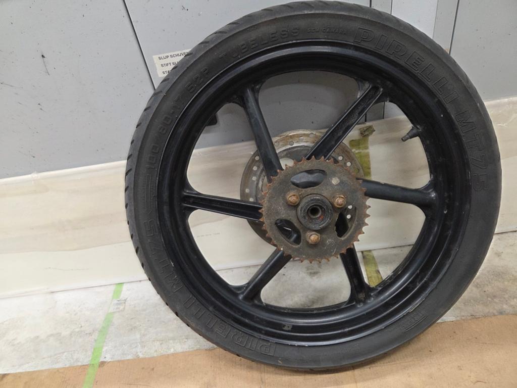 Achterwiel  velg  honda 17 inch 2.75 breed, Ophalen of Verzenden, Gebruikt, Overige typen