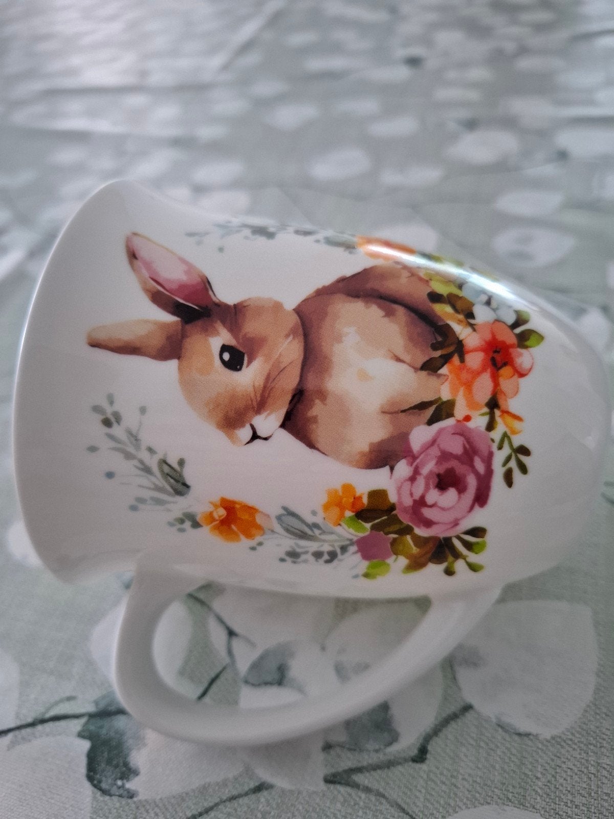 Mok met Paashaas en Bloemen - Ambiente Fine Bone China, Overige merken, Zo goed als nieuw, Modern, Porselein