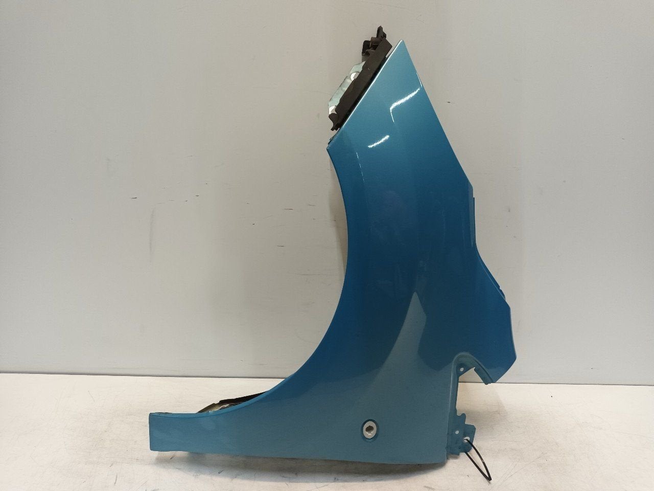 Voorscherm links Ford Ka, Onderdelen@venauto.nl, Van der Ven Autorecycling B.V., Gebruikt, Ettenseweg 76, 4706 PB Roosendaal, The Netherlands