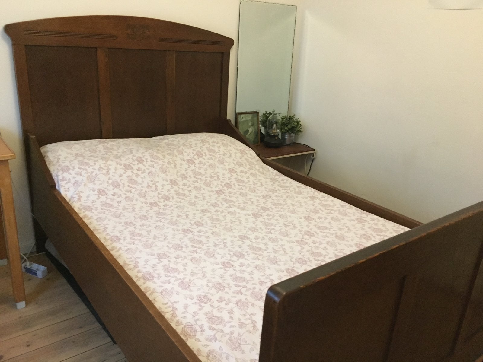 Antiek / brocante bed (twijfelaar) 1.20x1.90, Ophalen