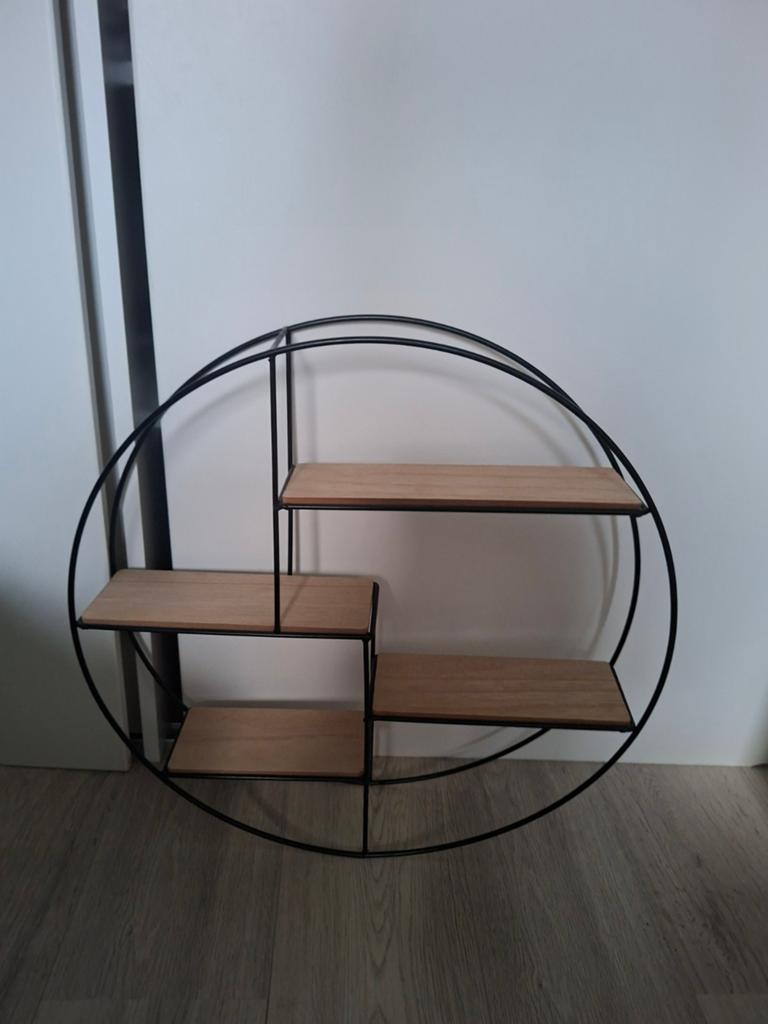 Rond wandrek met 4 houten planken - Zwart metaal, Ophalen of Verzenden, Zo goed als nieuw