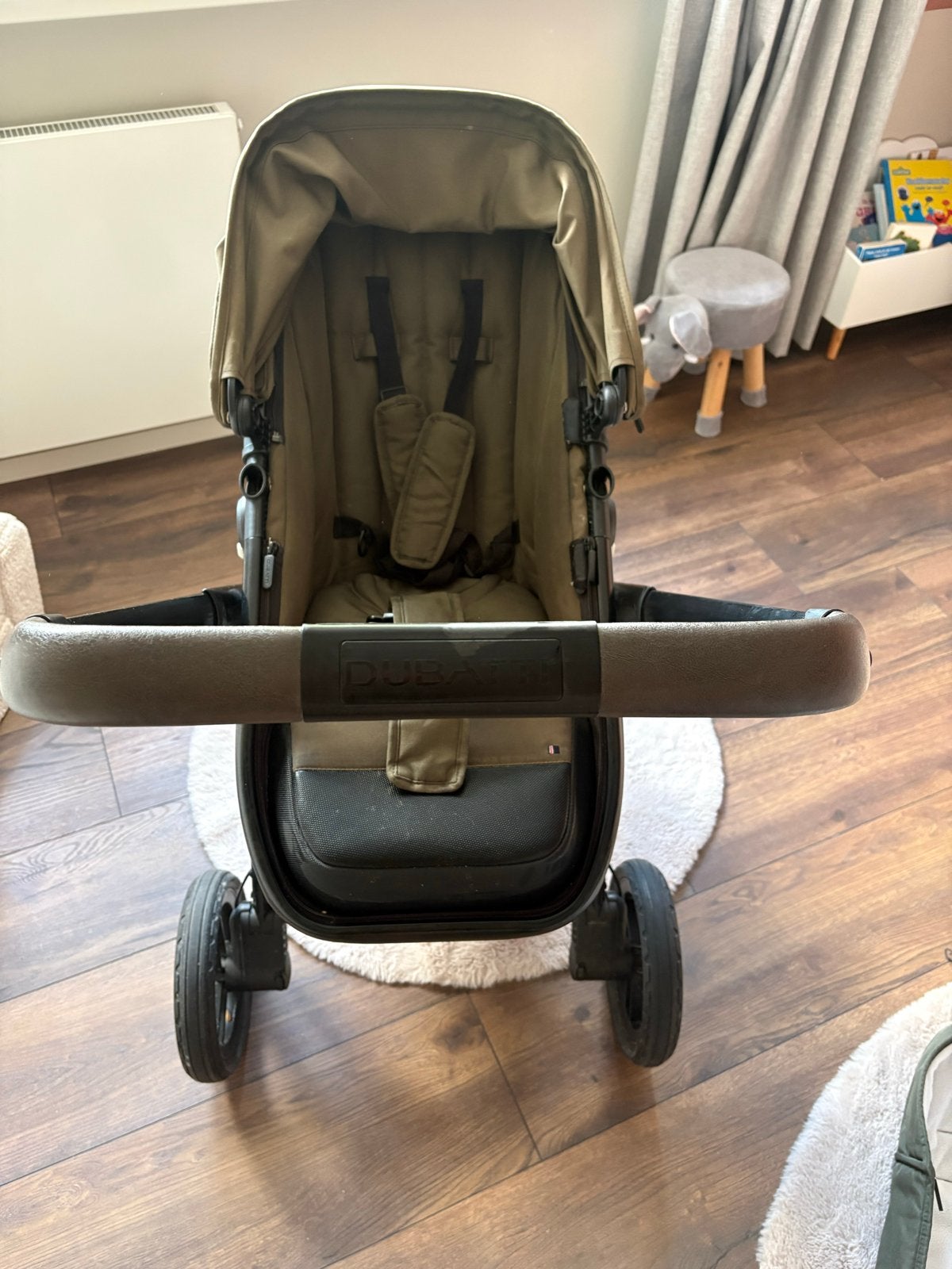 Dubatti One kinderwagen met reiswieg en regenhoes, Kinderen en Baby's, Kinderwagens en Combinaties, Gebruikt, Verstelbare duwstang