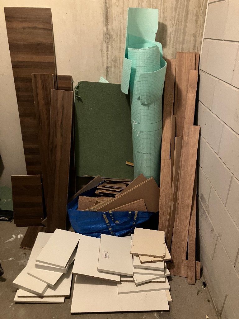 GRATIS laminaat, ondervloer en planken!, 50 tot 150 cm, Ophalen of Verzenden, 10 m² of meer, 10 tot 30 cm