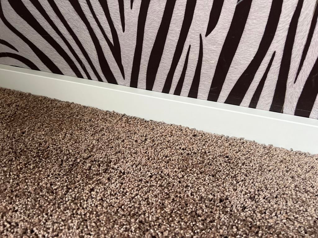 Witte holle gelakte MDF plinten voor kabels 40x18mm, Ophalen of Verzenden, Zo goed als nieuw, Mdf, 250 cm of meer