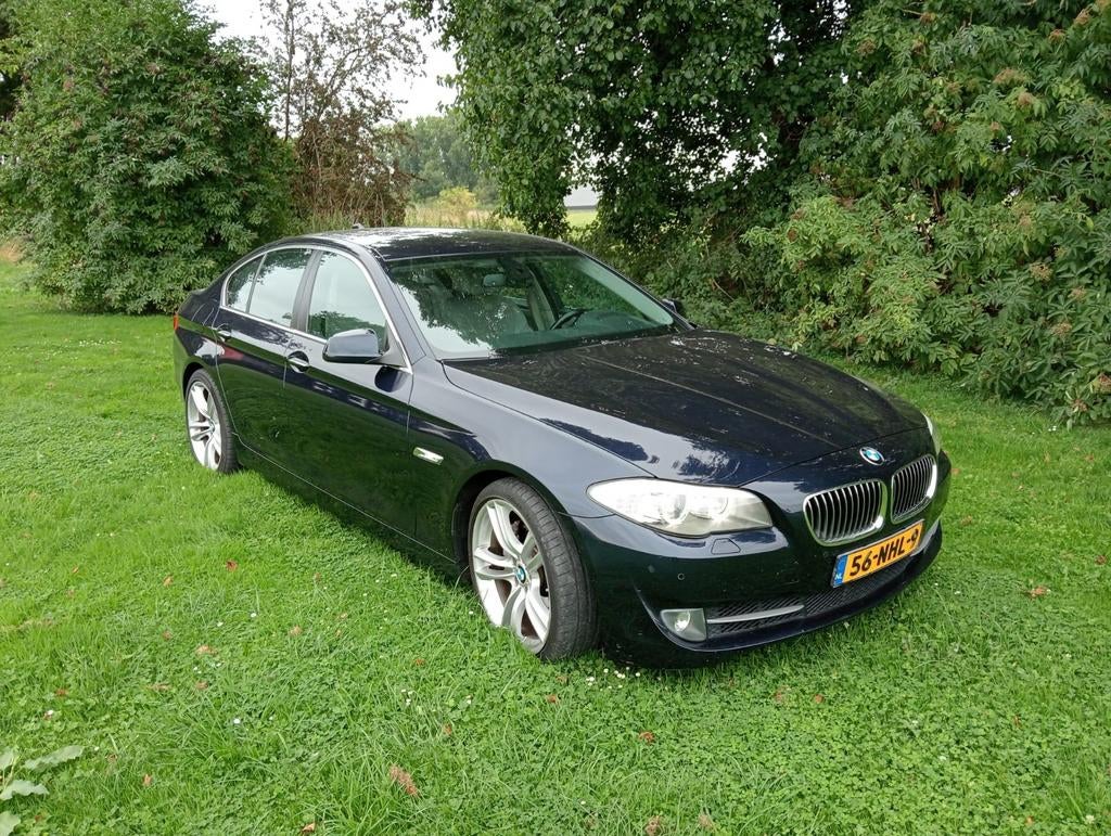 BMW 5-Serie 3.0 535I AUT 2010 Blauw, Auto's, BMW, Automaat, Achterwielaandrijving, USB, 1675 kg