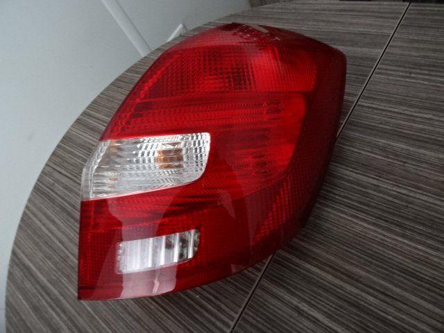 Achterlicht Skoda Fabia Combj-5deurs bj 2018 rechts., Auto-onderdelen, Verlichting, Skoda, Gebruikt, Herkomst onderdeel bekend