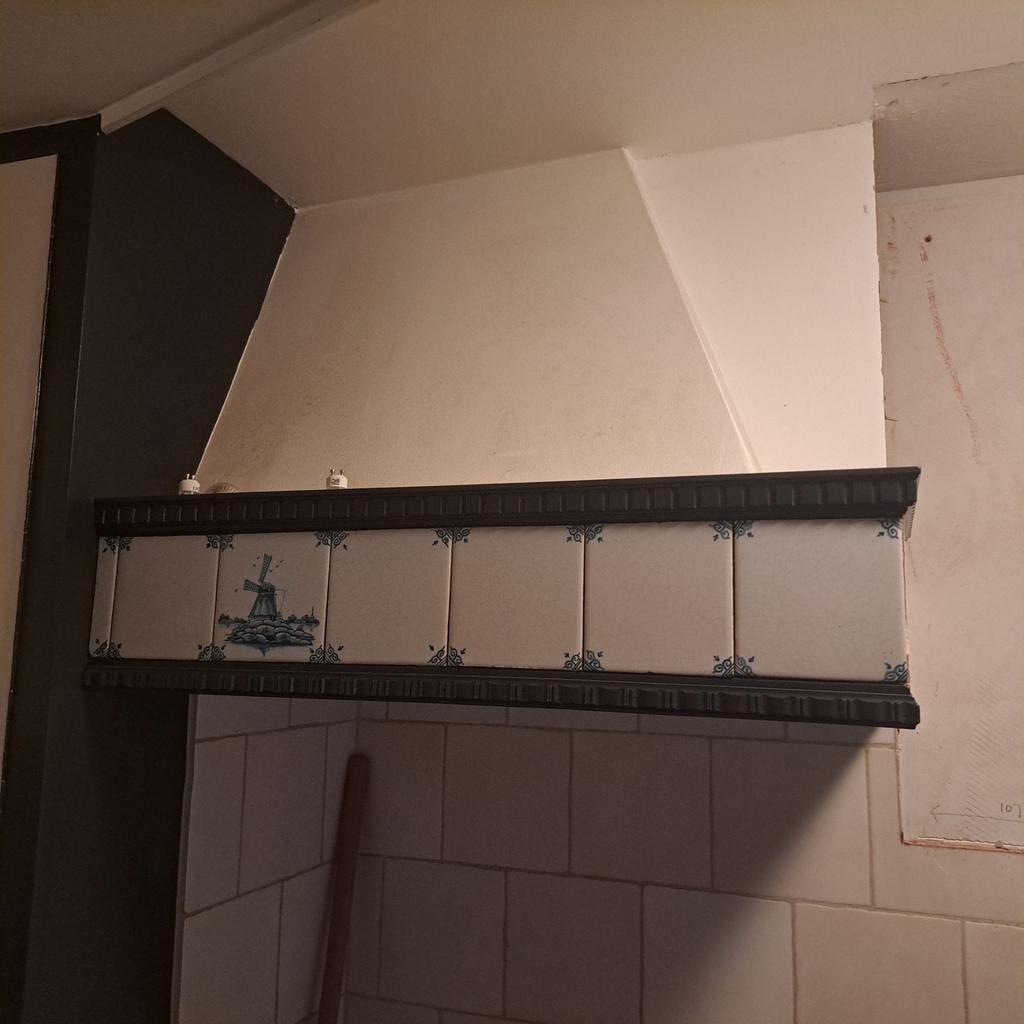 Vintage Afzuigkap met schouw en delftsblauwe tegeltjes handg, Ophalen
