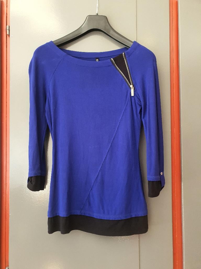 Karen Millen blauwe top met rits – maat 6, Ophalen of Verzenden, Zo goed als nieuw, Maat 38/40 (M), Blauw