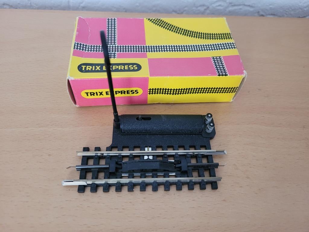 Trix express 4369 ontkoppelingsrail, Ophalen of Verzenden