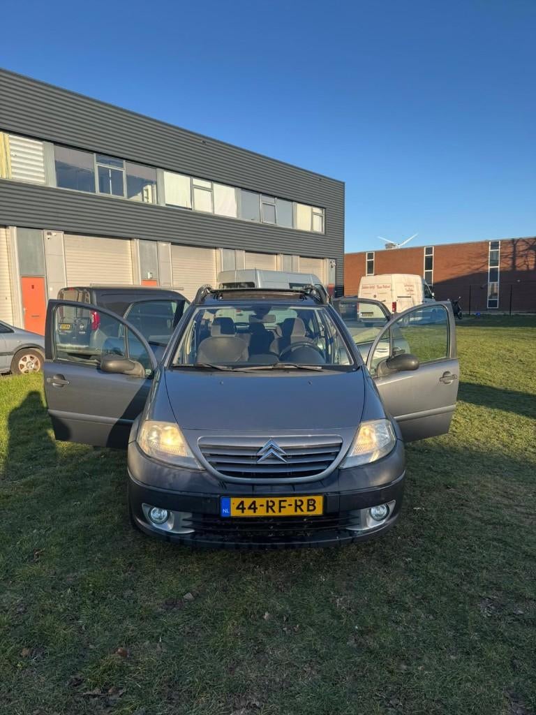 Citroën C3 1.6 I 16V Sensodrive X-tr 2005 Grijs, 1190 kg, Zwart, 4 cilinders, 49 €/maand