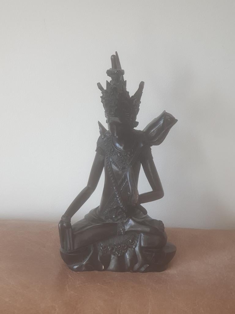 Dewi Sri Beeld houtsnijwerk zwart hout  (ebben?), Ophalen