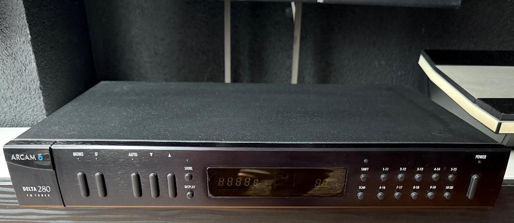 ARCAM Delta 280 tuner, Audio, Tv en Foto, Ophalen of Verzenden, Gebruikt