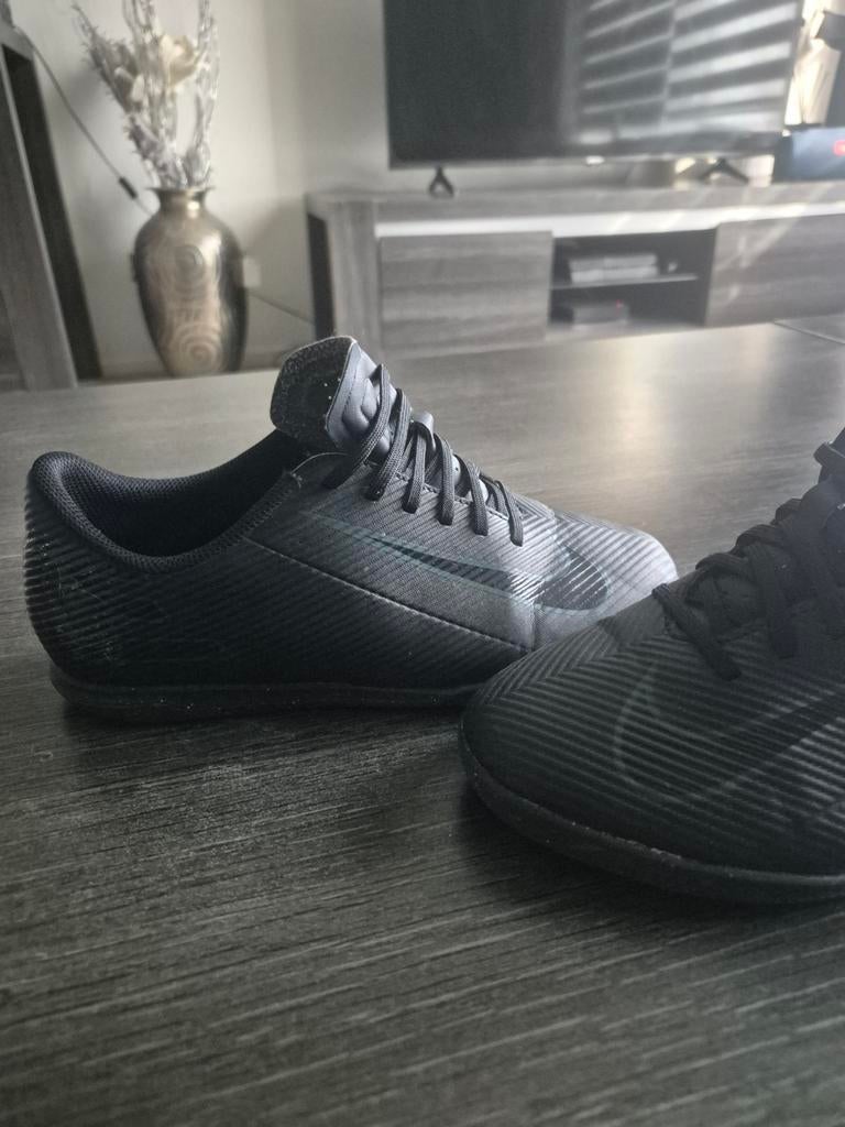 Zwarte Nike voetbalschoenen mt 38, Maat XS of kleiner, Ophalen of Verzenden, Zo goed als nieuw, Schoenen