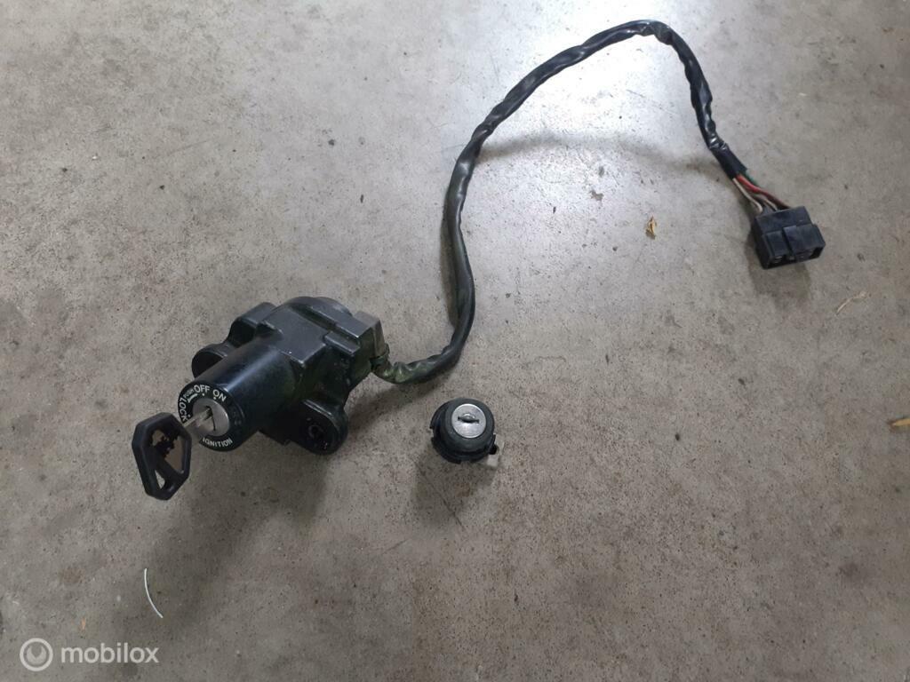 Contactslot slot buddyslot SS Supersport 600 620 750 900 800, Ophalen of Verzenden, Gebruikt