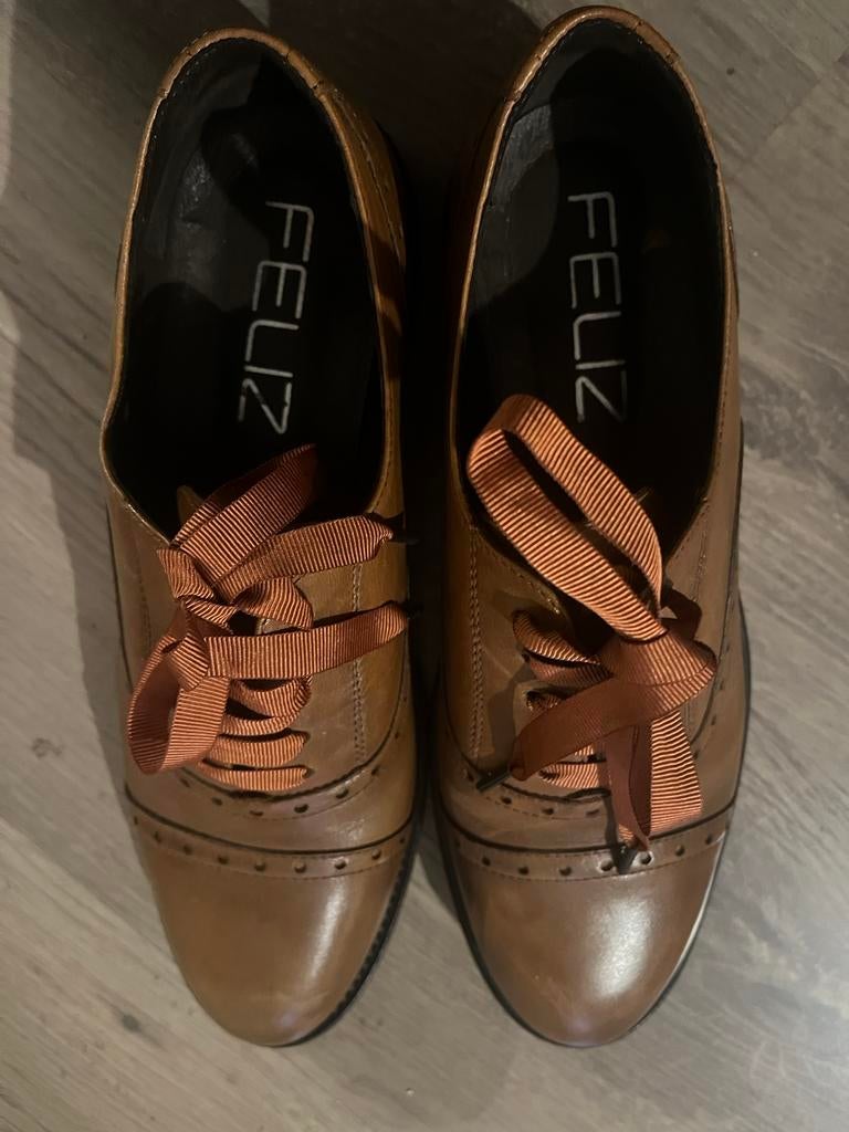 Brogues merk Felix mt 39 zgan 1x gedragen, Ophalen of Verzenden, Zo goed als nieuw, Sneakers of Gympen