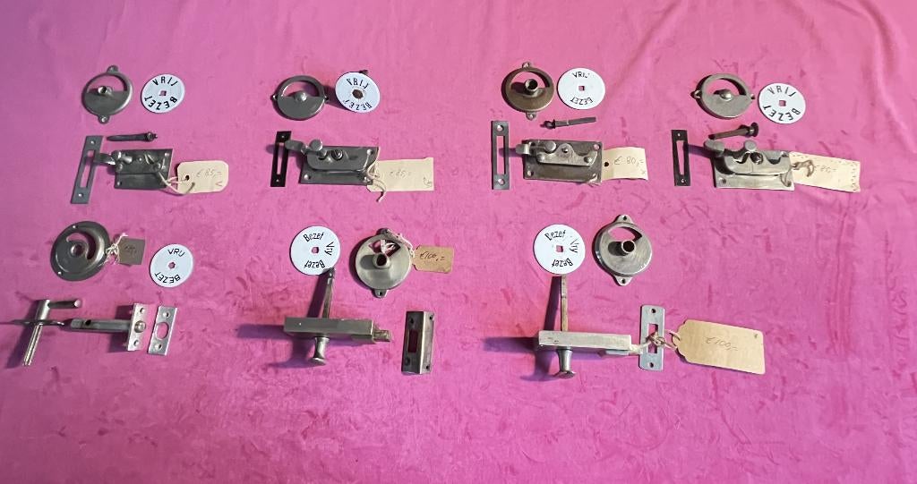 Div. oude toilet sluiting, badkamer, wc slot, vrij en bezet