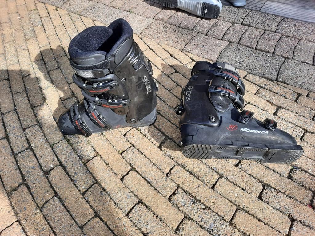 Skischoenen Nordica type Thesis, 330mm, schoenmaat 44/ 45, Ophalen, Zo goed als nieuw, Schoenen