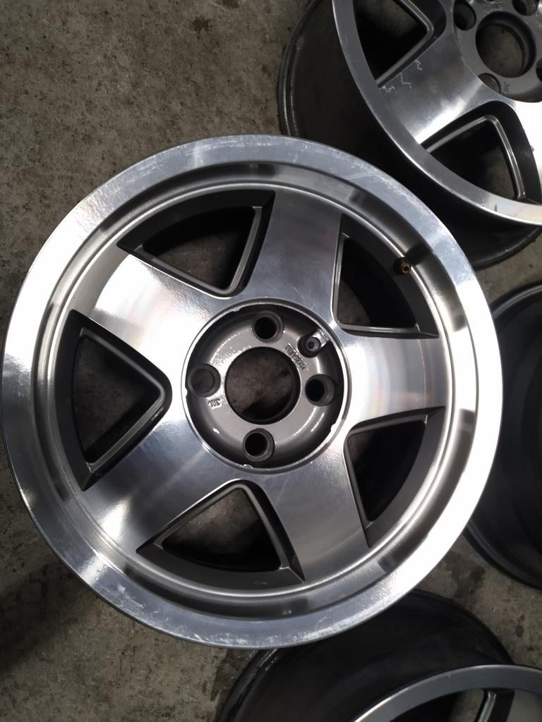 Ford lm velgen escort (RS2000) en sierra., Ophalen, Velg(en)