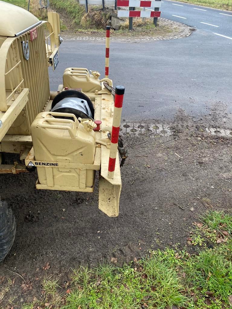 Gmc cckw  bumper met lier 1944, Ophalen of Verzenden, Zo goed als nieuw