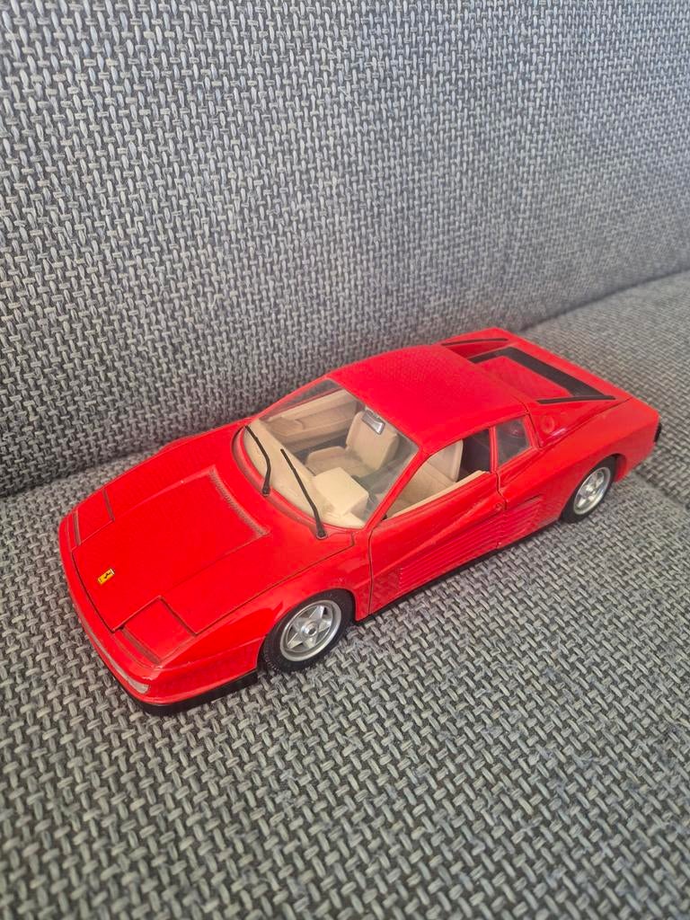 Ferrari Testarossa 1984 Bburago 1:18, Hobby en Vrije tijd, Modelauto's | 1:18, Ophalen of Verzenden, Gebruikt, Auto, Bburago