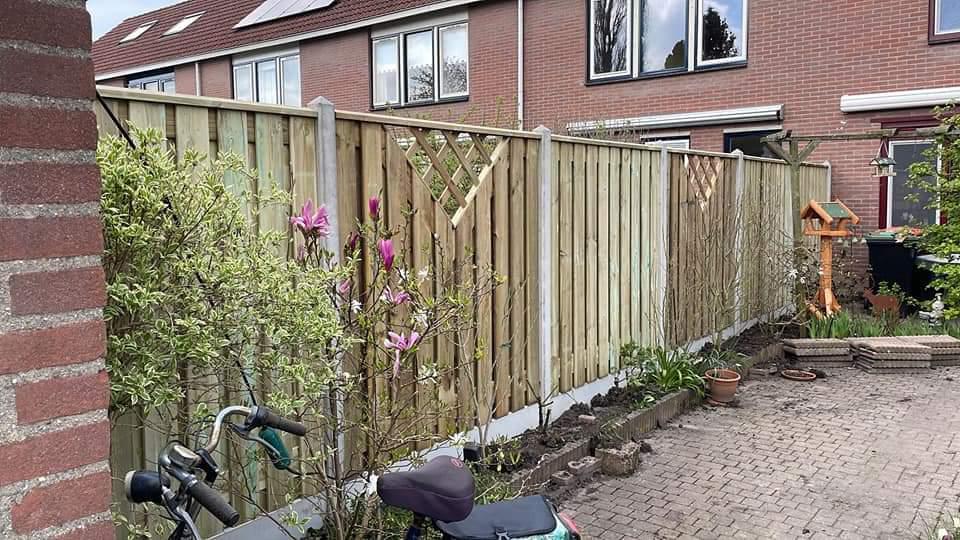 Foto 11 van HOUT BETON SCHUTTING Vanaf €95P/M met plaatsing!