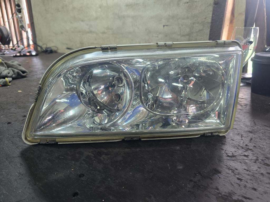 Volvo Koplamp Links V40/S40 helder chroom 1996 tot 2004, Ophalen of Verzenden, Gebruikt, Volvo