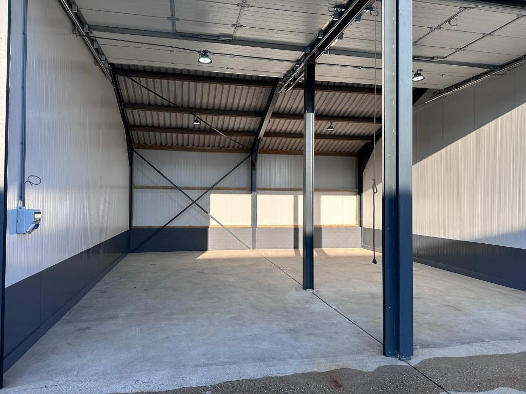 Te huur: Opslagruimte/bedrijfsruimte/garagebox Siebengewald., Ophalen