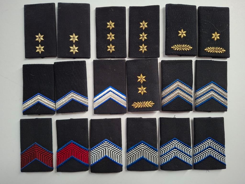 Serie kmar rangen blouse, Verzamelen, Militaria | Algemeen, Ophalen of Verzenden, Landmacht, Nederland, Embleem of Badge