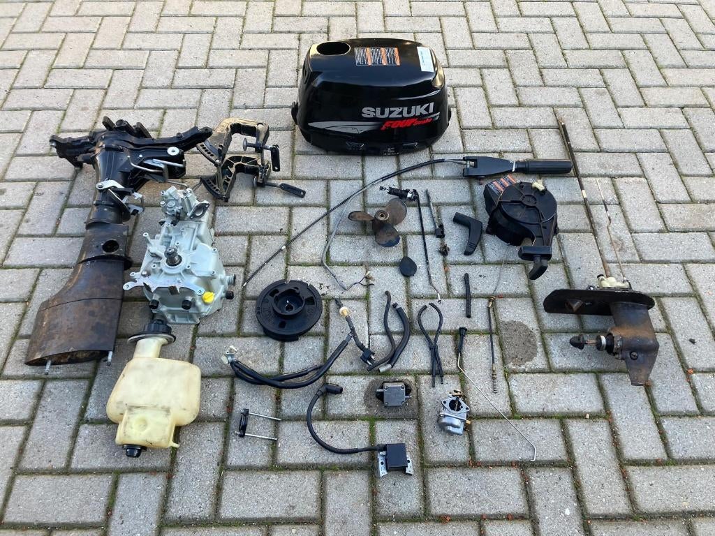 Suzuki Johnson df4 5 6 pk 4 takt buitenboordmotor onderdelen, Ophalen of Verzenden, Gebruikt, Motor en Techniek