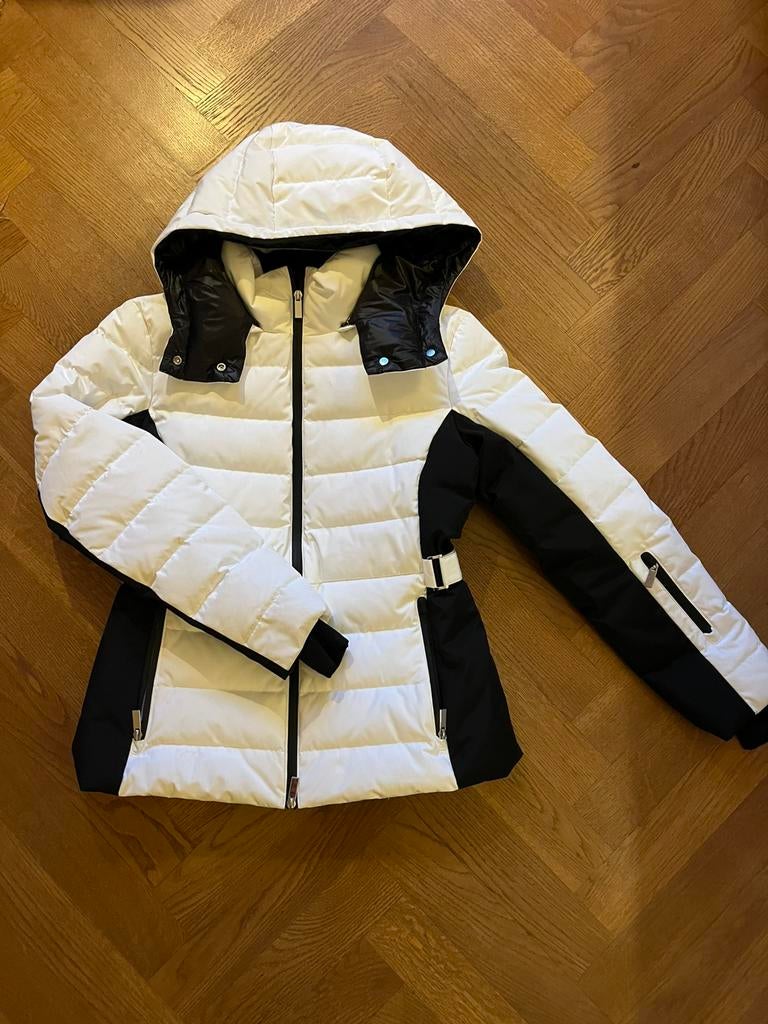 Zara skijack skijas ski jack ski jas M / 38, Kleding | Dames, Wintersportkleding, Ophalen of Verzenden, Zo goed als nieuw, Maat 38/40 (M)