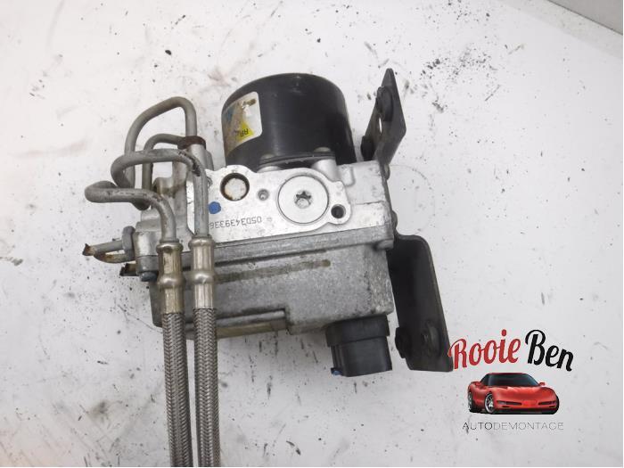 ABS Pomp van een Chevrolet Trans Sport, Gebruikt, -, Ophalen of Verzenden, -