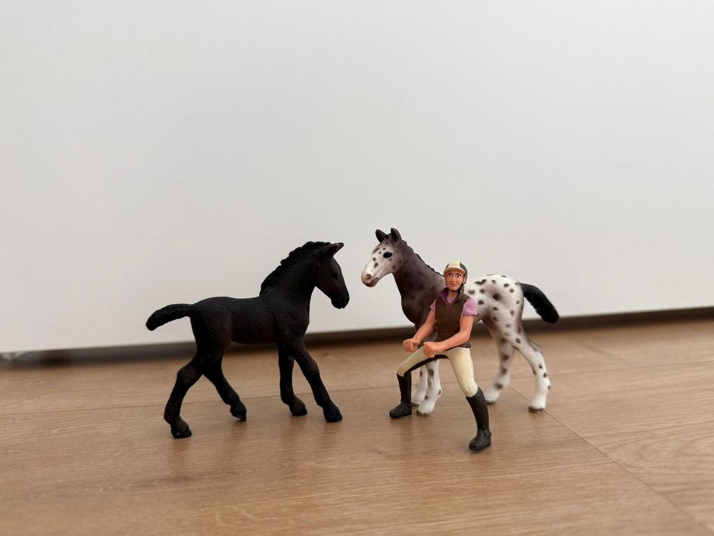 Schleich veulens met Lotte, Verzamelen, Speelgoed, Ophalen of Verzenden, Zo goed als nieuw