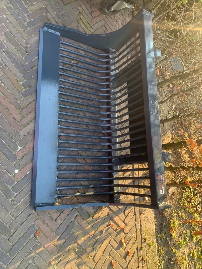 Verschillende bakken/lepels voor knikmops/avant/giant, Ophalen, Transport
