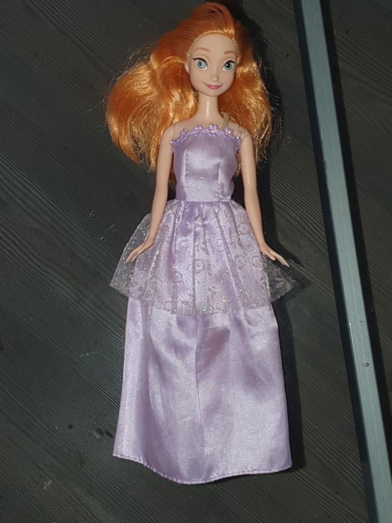 Frozen Anna geen barbie Disney pop, Ophalen of Verzenden, Barbie