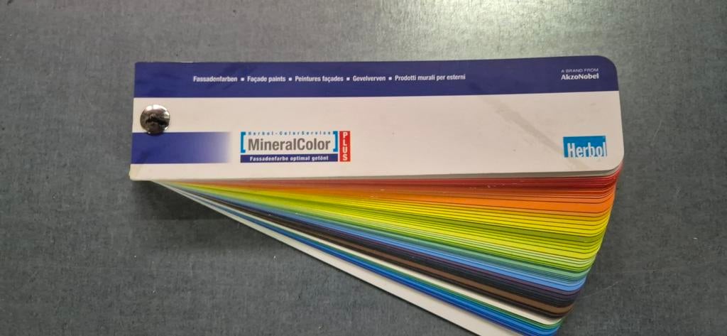 Akzo Nobel Mineralcolor Kleurenwaaier, Ophalen of Verzenden, Zo goed als nieuw